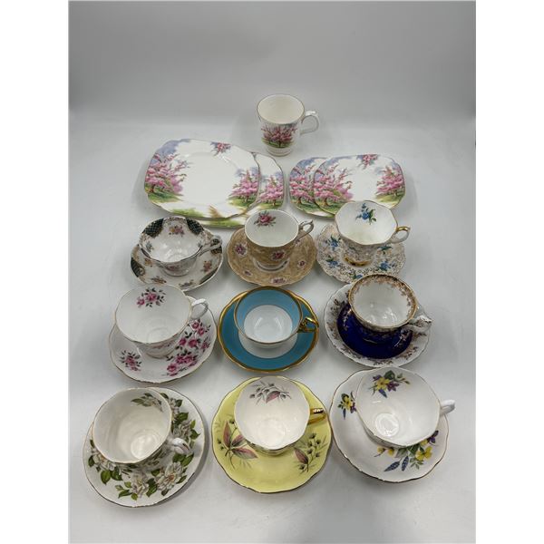 Lot of Assorted Royal Albert Bone China Teacups & Saucers