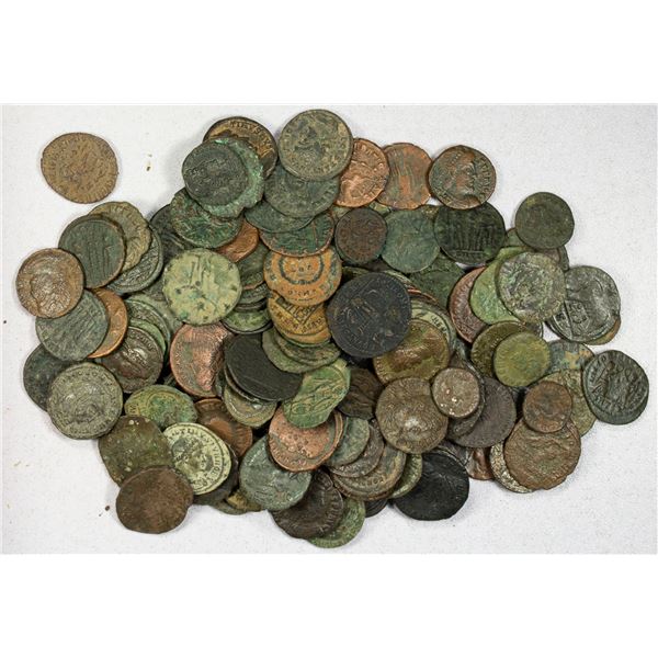 ROMAN EMPIRE: LOT of 135 small bronzes