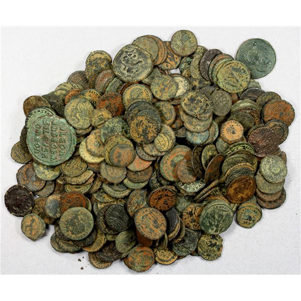 ROMAN EMPIRE: LOT of approximately 300 bronzes