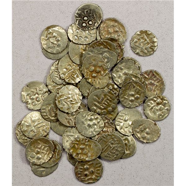 AMIRS OF MULTAN: LOT of 53 silver dammas