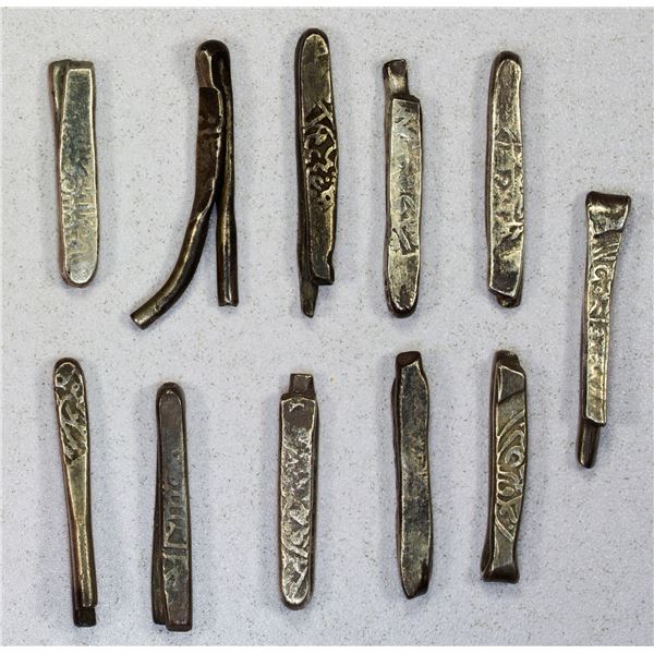 SHAHS OF IRAN: LOT of 11 AR larins