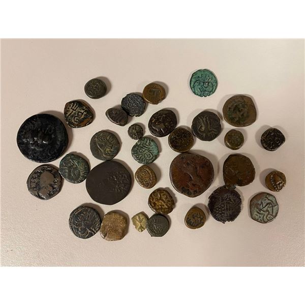 ANCIENT & MEDIEVAL INDIA: LOT of 31 copper coins
