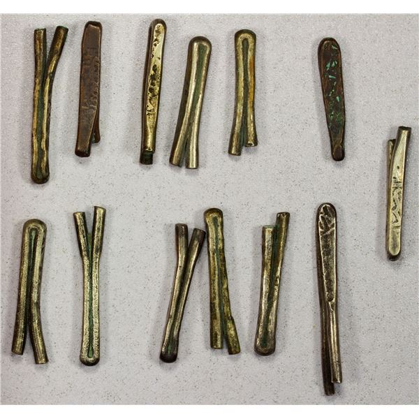 SOUTH INDIA: LOT of 13 larins