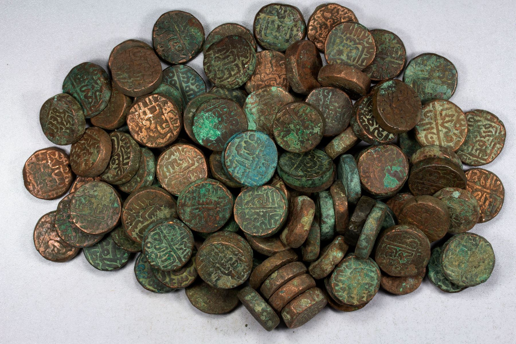 105 Coin DELHI: LOT of 105 coins - Stephen Album Rare Coins