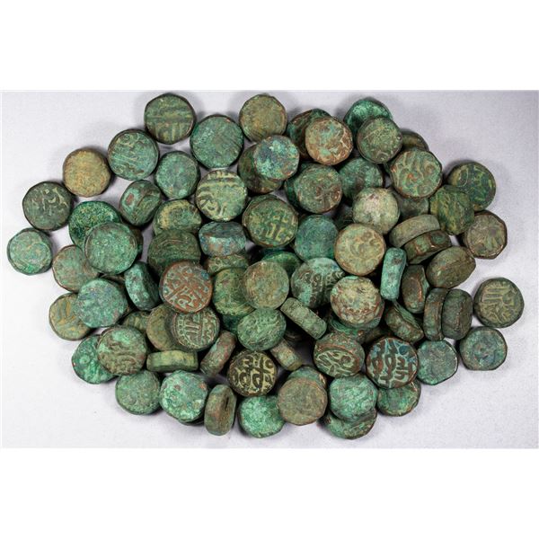 MUGHAL: LOT of 102 coins