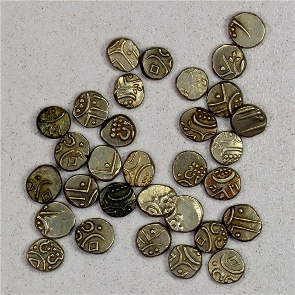 TRAVANCORE: LOT of 32 hand-struck silver chuckrams