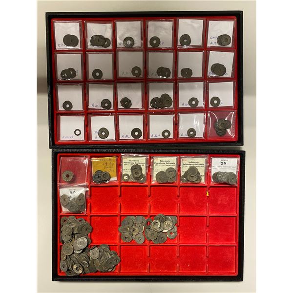 INDONESIA: PALEMBANG: LOT of 414 tin coins
