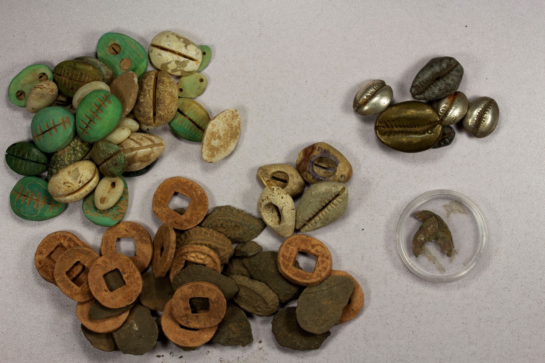 ANCIENT CHINA: SHANG: LOT of 70 imitation shell money - Stephen Album ...