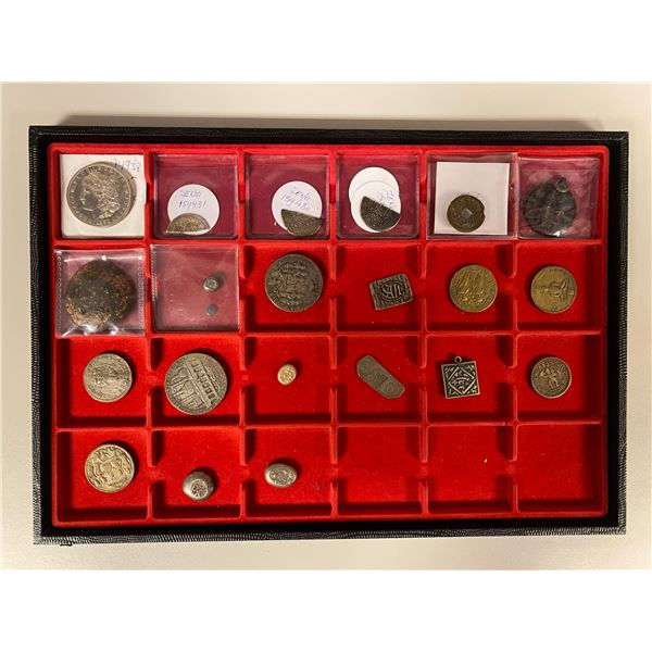 WORLDWIDE: LOT of 22 items