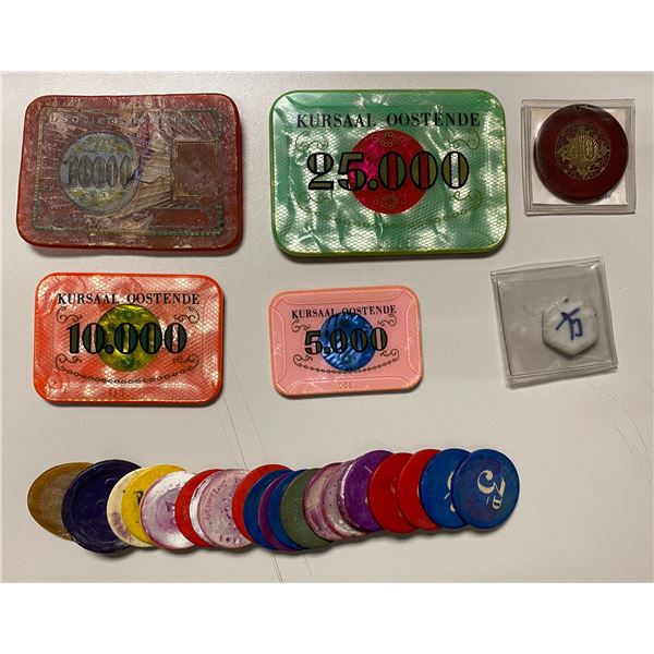 WORLDWIDE: LOT of 28 gaming chips and plaques