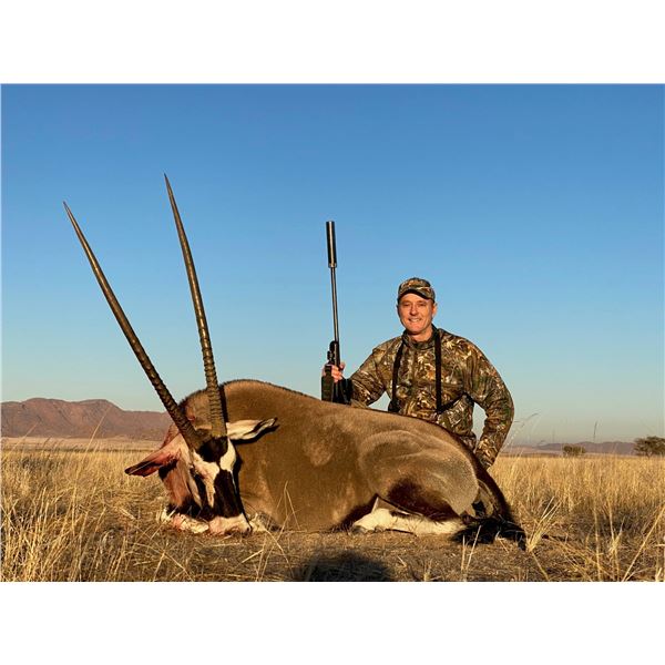 2026/2027 FIVE DAY NAMIBIAN SAFARI FOR 2 HUNTERS