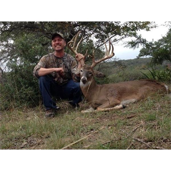 L& L Adventures donates a Texas Trophy Whitetail Hunt for two hunters Valued at $9800
