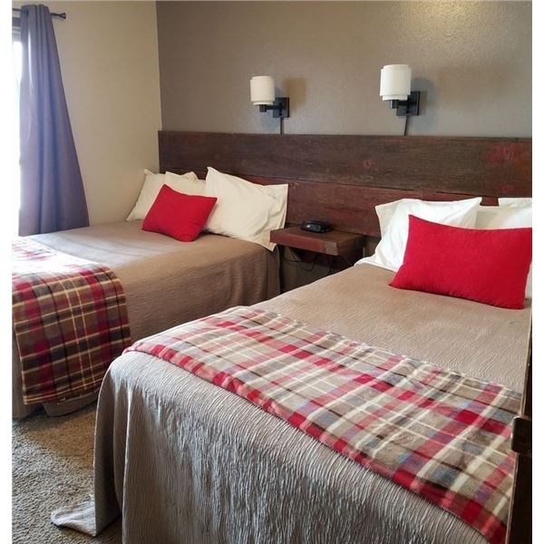 Rooster Ridge Lodge offers a South Dakota Pheasant Hunt for 4-Hunters, 3 Days & 4 Nights