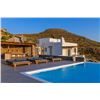 Image 5 : Mykonos for upto 6 / 5-night stay in luxury 3-bedr. / 3-bath villa / private pool plus wine tasting
