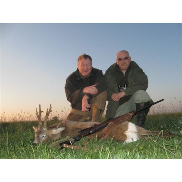 EHA Safari Art donates ROE DEER IN SERBIA HUNT for 2 hunters or 1 hunter & 1 observer 2026 - 27
