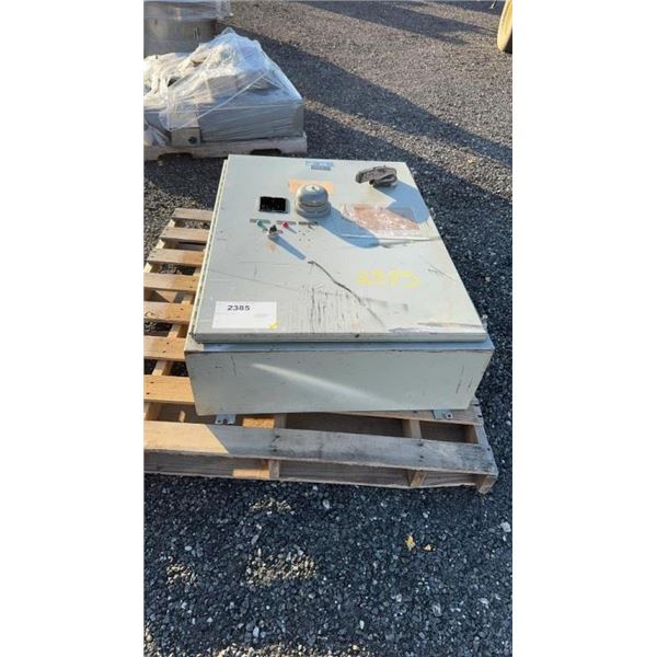 1 LARGE PANEL BOX 1B