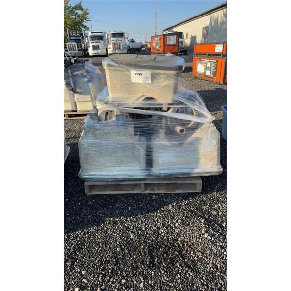 KINZE PLANTER BOXES (8 ROW) 8 hoppers with edge vac meters