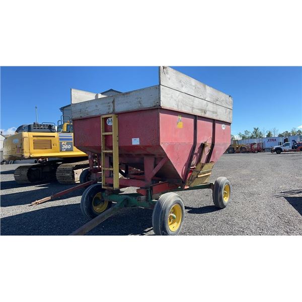 J & M 250-7 BU BOX AND JOHN DEERE RUNNING GEAR 250 BU, 10 TON GEAR SN 752175, SN 131354