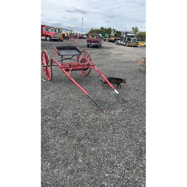 ANTIQUE RACE HORSE CART RACEBIKE OR SULKY WITH RUBBER TIRES