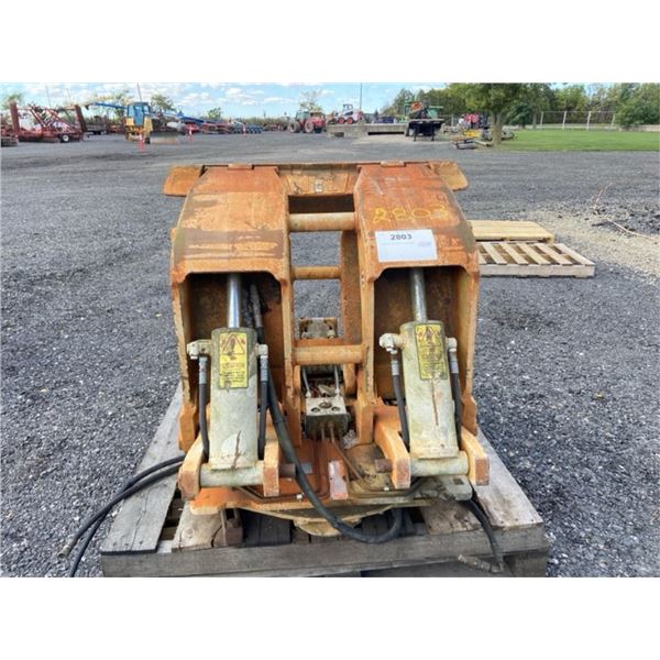 CASCADE LIFT TRUCK BARREL CLAMP  ATTACHMENT CASCADE LIFT TRUCK BARREL CLAMP ATTACHMENT      SN:67371