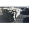 Image 4 : 1 SKID OF ROUND POSTS 5' X ASSORTED DIAMETERS 1A