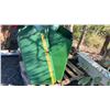 Image 4 : JOHN DEERE 3235 MOWER HOODS 2 OF 1A
