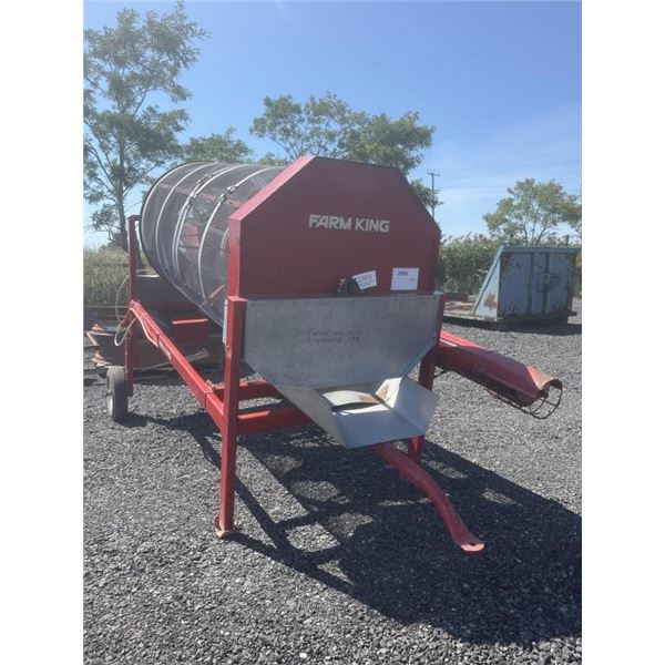 FARM KING 360 GRAIN CLEANER COMPLETE WITH INTAKE AND DISCHARGE ELECTRIC 1HP MOTORS 2A