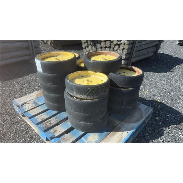 JOHN DEERE 750 GUAGE WHEELS 22 PCS. 1G