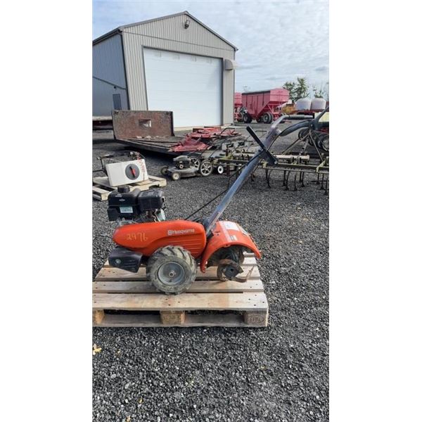 2001 HUSQVARNA CRT 900 14" ROTO TILLER SN 020715M000712 BRIGG & STRATAN MOTOR 1E