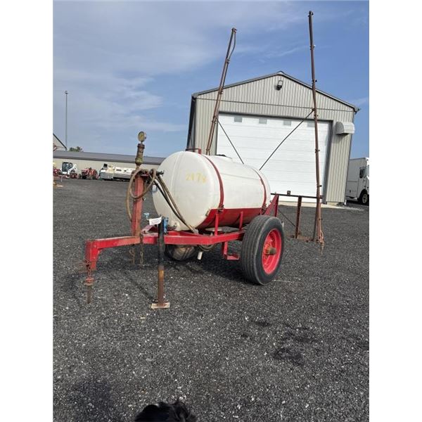 300 GALLON HOMEMADE SPRAYER HYPRO 5200 SERIES PISTON PUMP, 31' BOOM 20" TIP SPACING 225/70R 22.5 TIR