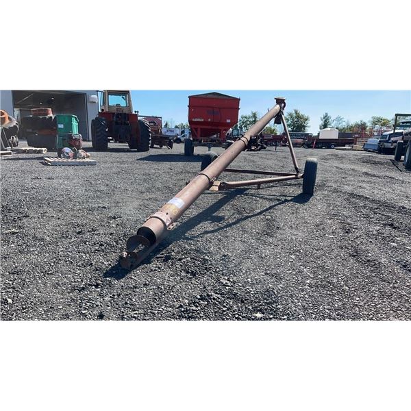 FARM KING 6" X 18" UTILITY AUGER ON WHEELS 2F