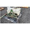 Image 1 : HOME MADE 3PT 25 GALLON SPRAYER W/ 10' FOLDING BOOM 1C