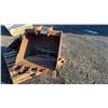 Image 2 : EXCAVATOR BUCKET W/TEETH 34"