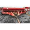 Image 7 : INTERNATIONAL 510 SEED DRILL 21 RUN ONE OWNER