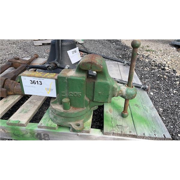 RAE BENCH VISE 205 GREEN 1B