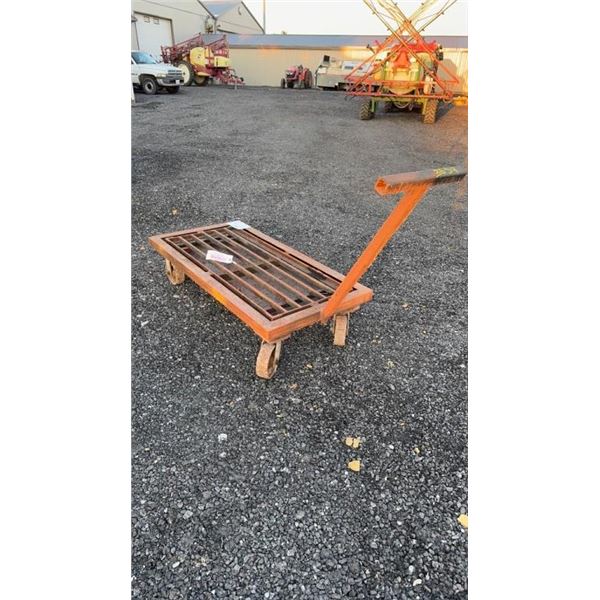 ANTIQUE HEAVY DUTY STEEL CART  2' X 4' GRATED TOP ON 5" STEEL WHEELS  2 SWIVEL  &  2 STATIONARY  GRE