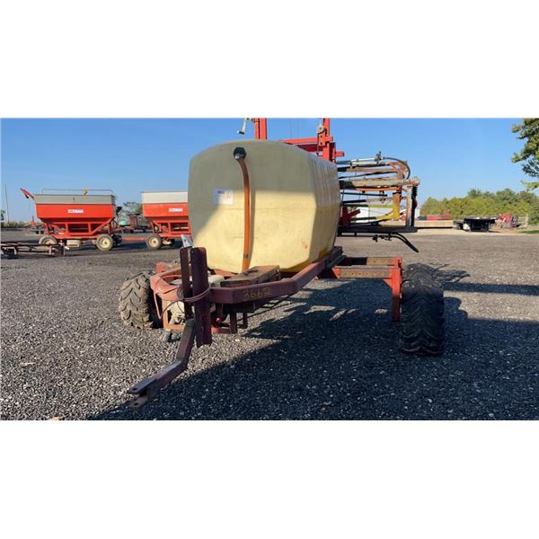 200 GALLON PULL BEHIND ATV SPRAYER 40' BOOM 2B