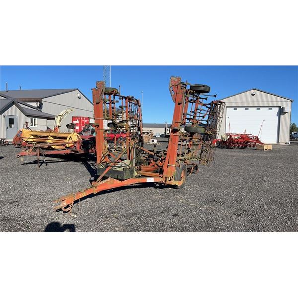 KONGSKILDE TRIPLE K 19' CULTIVATOR WITH ROLLING HARROWS AND HYDRAULIC FOLD WINGS 1F