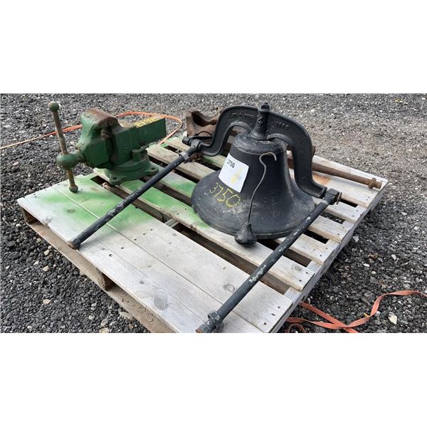 1886 ANTIQUE LAKESIDE FOUNDRY CHICAGO BELL SCHOOL HOUSE BELL WITH CLAPPER, 20" ROUND, STEEL WITH BRA