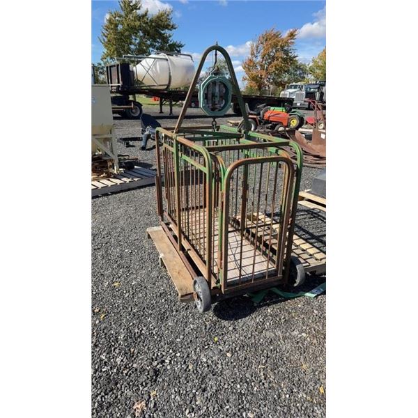 HOG OR SHEEP SCALE / NEEDS A NEW DIAL 2F