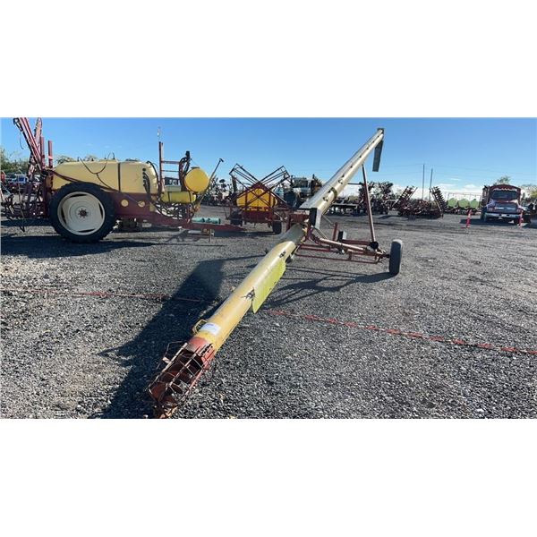 WESTFIELD W80-41 GRAIN AUGER W/CLEAN OUT SCREEN SN 3762