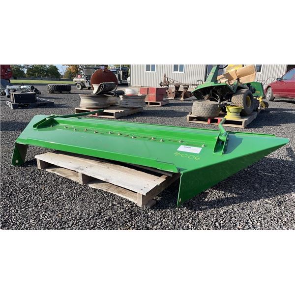 JOHN DEERE COMBINE TAIL BOARD OFF OF A 9770 1B
