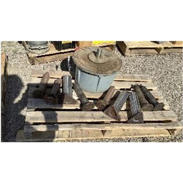 MONCUR ELECTRIC MOTOR 7.5 HP 3 PHASE, 575 VOLTS, SN 16299 AND 9 OF AXLES