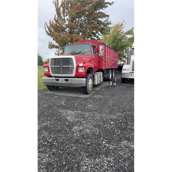 1991 FORD LTL9000 TRUCK RED 3406B CAT MOTOR 13 SPEED OVER DRIVE 20' BOX GREAT FLOOR, RUNS WELL SN1FD