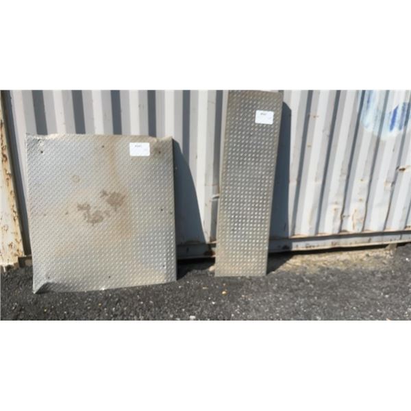 TRACTOR CANOPY AND TAIL GATE PROTECTOR CHECKER PLATE 1C