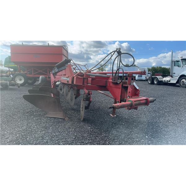 KONGSKILDE 600 6 FURROW PLOW SN 0086 2D