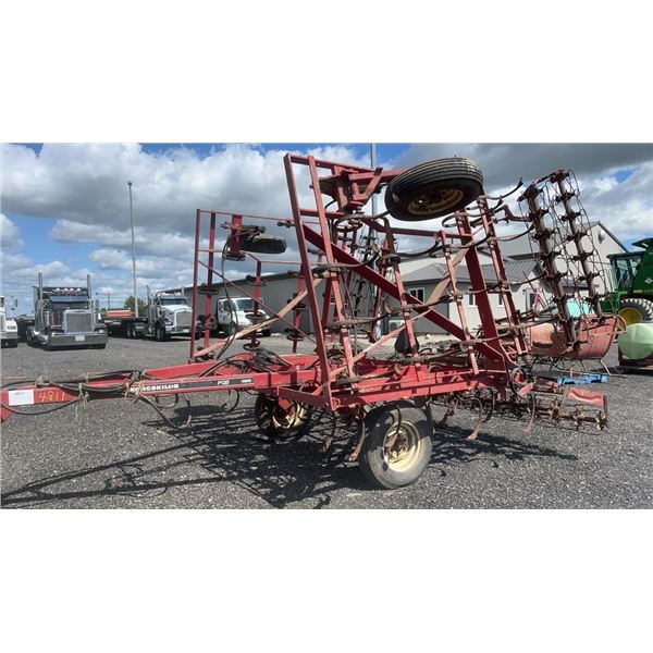 KONGSKILDE TRIPLE K PGB 21' CULTIVATOR W/DOUBLE ROLLING HARROWS WITH 6 EXTRA TINES AND 1" DRAW PINT 