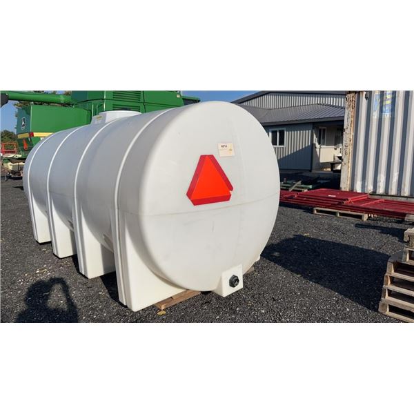 1700 GALLON WATER TANK WITH 2" FITTING HOOKUP WITH WATER BAFFELS TO RESTRAIN THE FLOW OF FLUIDS 2D