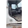 Image 26 : 2009 FREIGHTLINER M2 BUSINESS CLASS 106TRUCK  MERCEDES BENZ ENGINE MBE 900 EPA 07  HYDRAULIC BRAKES,