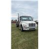 Image 8 : 2009 FREIGHTLINER M2 BUSINESS CLASS 106TRUCK  MERCEDES BENZ ENGINE MBE 900 EPA 07  HYDRAULIC BRAKES,